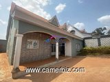 Villa neuve, titrée avec forage parking à vendre à Nkozoa - 34430