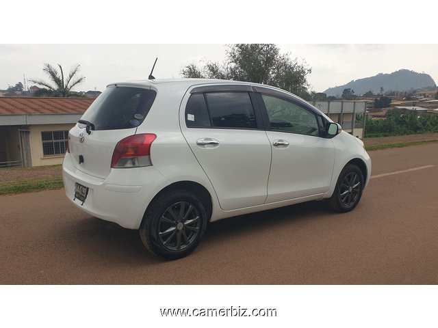   2009 Toyota Yaris Automatique avec 4WD à vendre à Yaoundé. - 34668