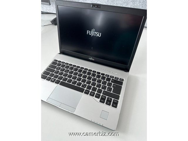 Fujitsu Lifebook S937 / I5 - 7e Génération / 12 Go / 256 Go SSD / Webcam - 34816