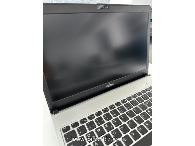 Fujitsu Lifebook S937 / I5 - 7e Génération / 12 Go / 256 Go SSD / Webcam - 34816