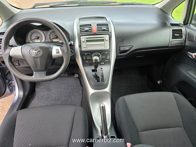 2011 Toyota AURIS 4WD. YAOUNDE. - 34957