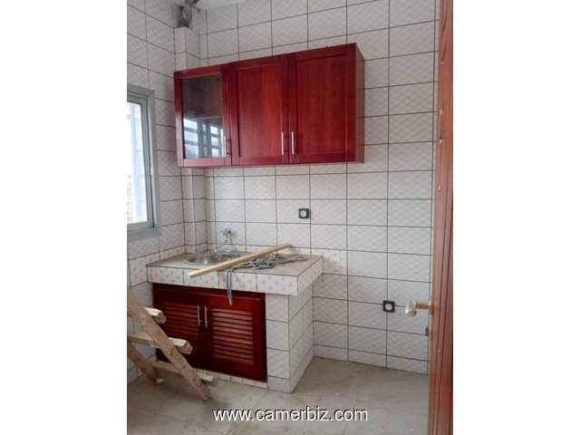 Studio neuf avec eau chaude à Nlongkak - 34958