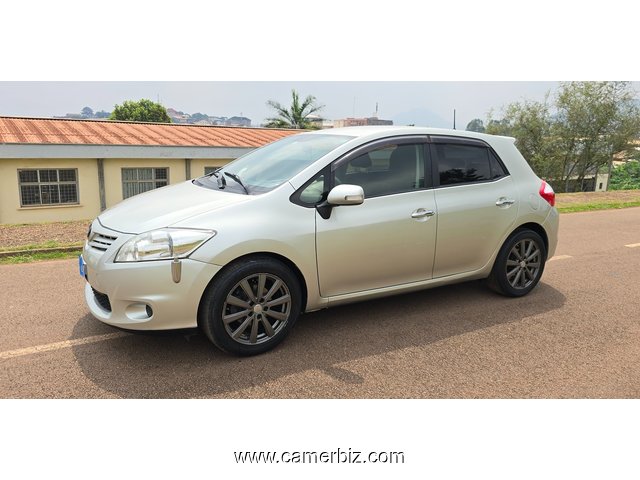  2012 Toyota AURIS Automatique a vendre à YAOUNDE.  - 35030