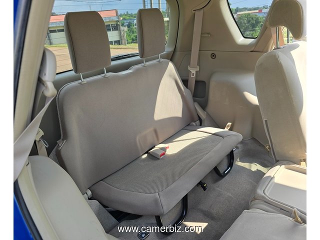 2004 Toyota Corolla Spacio Automatique avec 7 Places à vendre à Yaoundé.  - 35125