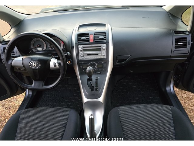 2011 Toyota AURIS Automatique a vendre à YAOUNDE.  - 35274