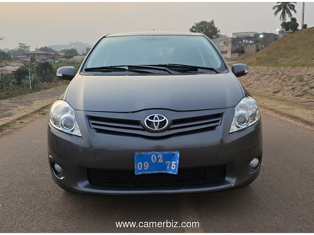 2011 Toyota AURIS Automatique a vendre à YAOUNDE.  - 35274