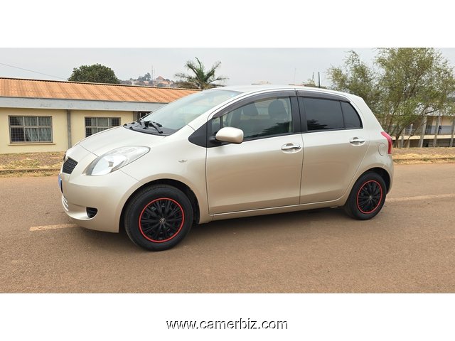 Toyota YARIS Automatique. YAOUNDE - 35288