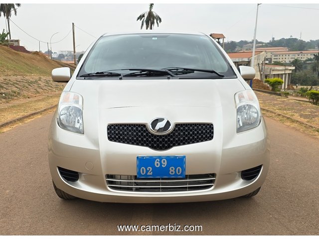 Toyota YARIS Automatique. YAOUNDE - 35288